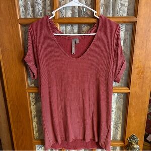 NWOT Brina & Em Women's Red V-Neck Top